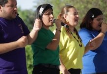 Promueve turismo y emprendimiento