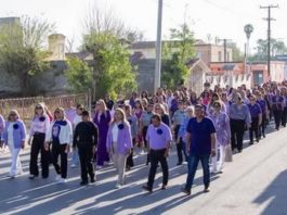Realizan caminata en el día internacional de la mujer