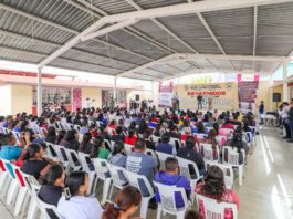 “Entregó Alcalde Carlos Peña Ortiz tarjetas de Becas Rita Cetina”