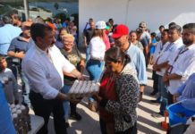 Entregan tapas con huevo a familias mas necesitadas