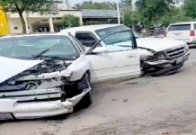 Chocan unidades y dejan cuantiosos daños materiales