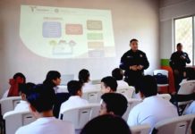 Presentan conferencias de prevención en primaria y secundaria a través de la UMEAV