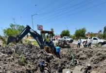 Refuerza COMAPA suministro de agua potable en zona norponiente con nueva conexión de tubería PEAD