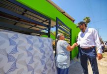 “No venía nadie hasta que llegó el Alcalde a entregar colchones”