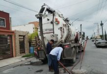 Realizó COMAPA sondeo de drenaje sanitario en la colonia Jarachina Sur