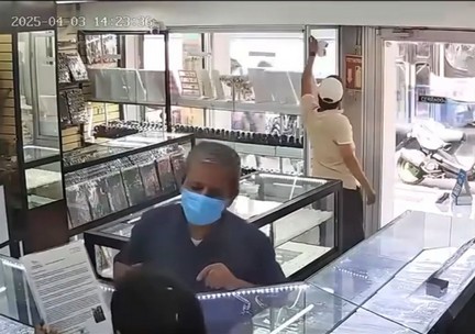 que no se dejen engañar por falso sacerdote (1)