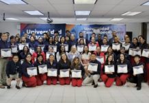 Entregan reconocimientos a los participantes del taller Escuela de Potenciación de Talento