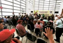 Llevan sillas de ruedas y aparatos funcionales a comunidad discapacitada