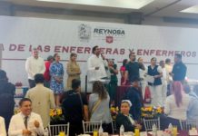 Alcalde Carlos peña Ortiz festeja el día de la enfermera y enfermero