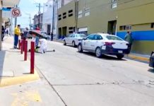 Atropellan a persona con discapacidad en calles de la zona Centro