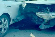 Chocan unidades y dejan cuantiosos daños materiales