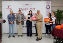 Entrega Mónica Villarreal Uniformes a Bomberos y Protección Civil Tampico