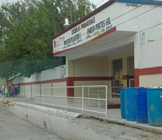 Recorren camiones recolectores instituciones educativas de Reynosa
