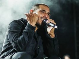 Espinoza Paz enfrenta la suspensión de su visa de trabajo, afectando sus presentaciones en EE.UU.