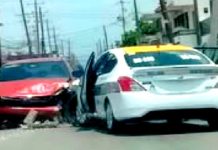 Chocan dos unidades y dejan daños materiales en la Cañada