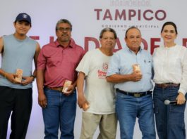 Celebra Mónica Villarreal a los trabajadores de Bienestar Social en el marco del Día del Padre