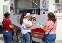 Acerca COMAPA servicios de la unidad móvil a la colonia Las Fuentes Coloniales
