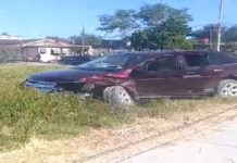 Accidente vial deja daños en apartado sector popular