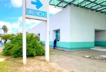 Auxilia unidad médica a menor tras ser atropellado en concurrida carretera