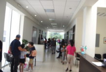 Entregan becas estatales a estudiantes de educación especial, preprimaria y primaria