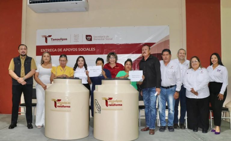 Entregan Apoyos Sociales a Familias Sanfernandenses