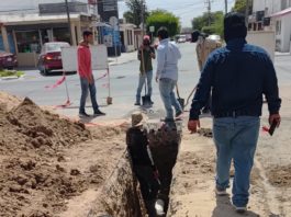 Inició COMAPA rehabilitación de drenaje sanitario en la colonia Aztlán