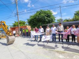 Vecinos y Alcalde de Reynosa dan banderazo a obra de drenaje en la Narciso Mendoza