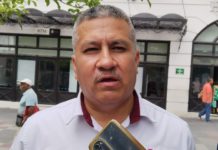 Coordinan esfuerzos los 3 niveles de gobierno para localizar a cocodrilo en escolleras de playa Miramar