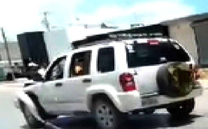 Accidente vial deja daños materiales en la Jacinto López (1)