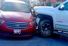 Accidentes viales dejan cuantiosos daños materiales