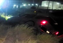 Le dan el “clásico cerrón” y por poco se vuelca unidad