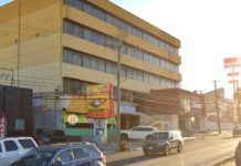 Rateros asaltan negocio y se dan a la fuga con el dinero