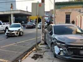 Elementos de Seguridad Pública apoyan en accidente vial en Zona Centro de Matamoros