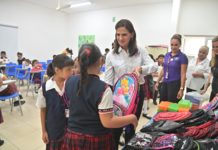 Distribuye DIF Tampico Material Escolar a Niñas y Niños PANNARTI