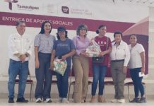 Entregaron 2500 despensas a despicadoras de camarón