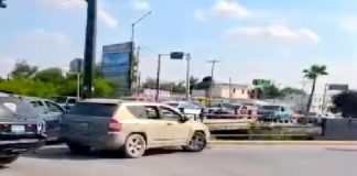 Accidente vial deja lesionados y daños materiales en el Colosio
