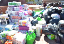 Salen 25 toneladas de ayuda a Veracruz en dos tráileres