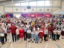 Mónica Villarreal Anaya reafirma su compromiso con la educación mediante becas escolares