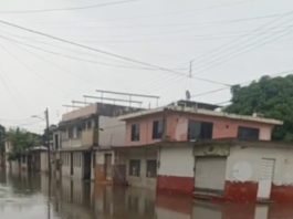 Fuertes lluvias provocan encharcamientos y arrastre de vehículo en Ciudad Madero