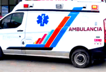 Unidad médica auxilia a persona lesionada al parecer atropellada