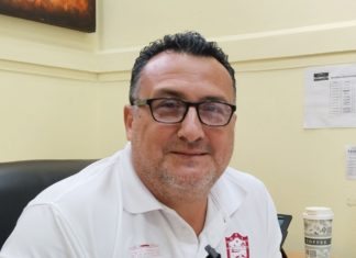 Revisan que todos los negocios que expenden alcohol estén operando dentro de la ley