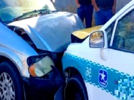 Choque deja solo daños materiales en concurrida avenida