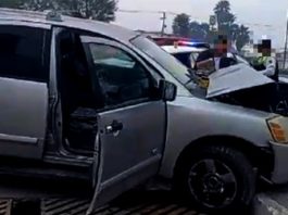 Choque deja daños materiales y obstrucción vehicular