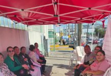 Mantienen manifestación sindicalizados del Canseco porque no han atendido sus demandas