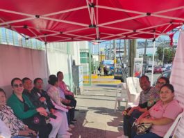 Mantienen manifestación sindicalizados del Canseco porque no han atendido sus demandas