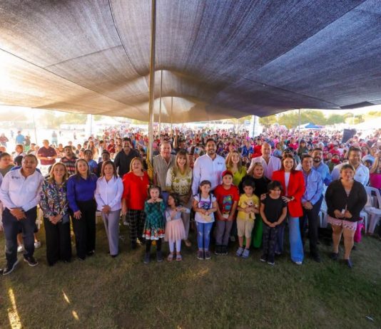 Festejó Carlos Peña Ortiz a más de 2,800 habitantes de la Juárez con alegre Posada
