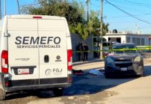 Muere persona en la vía pública al parecer fue atropellado por una unidad