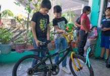 Llevaron Alcalde Carlos Peña Ortiz y DIF la magia del Día de Reyes a familias de distintos sectores de la ciudad