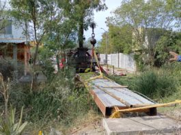 Instala Gobierno de Reynosa nuevo puente peatonal en Nuevo Amanecer