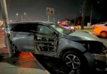 Accidente vial deja cuantiosos daños en concurrido boulevard